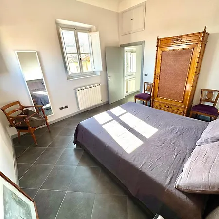 Appartement A Terrace In Oltrarno Florence